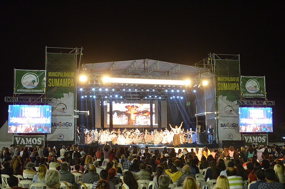 File:Festival de la Cancion Popular de Sumampa 2018.jpg